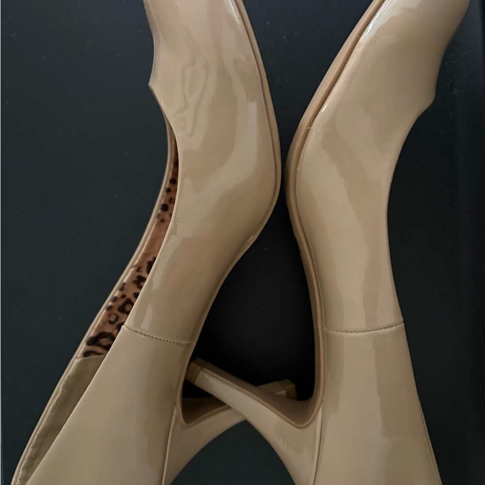 Dirty Laundry Tan Heels Classic Pumps size 10 - Picture 9 of 10